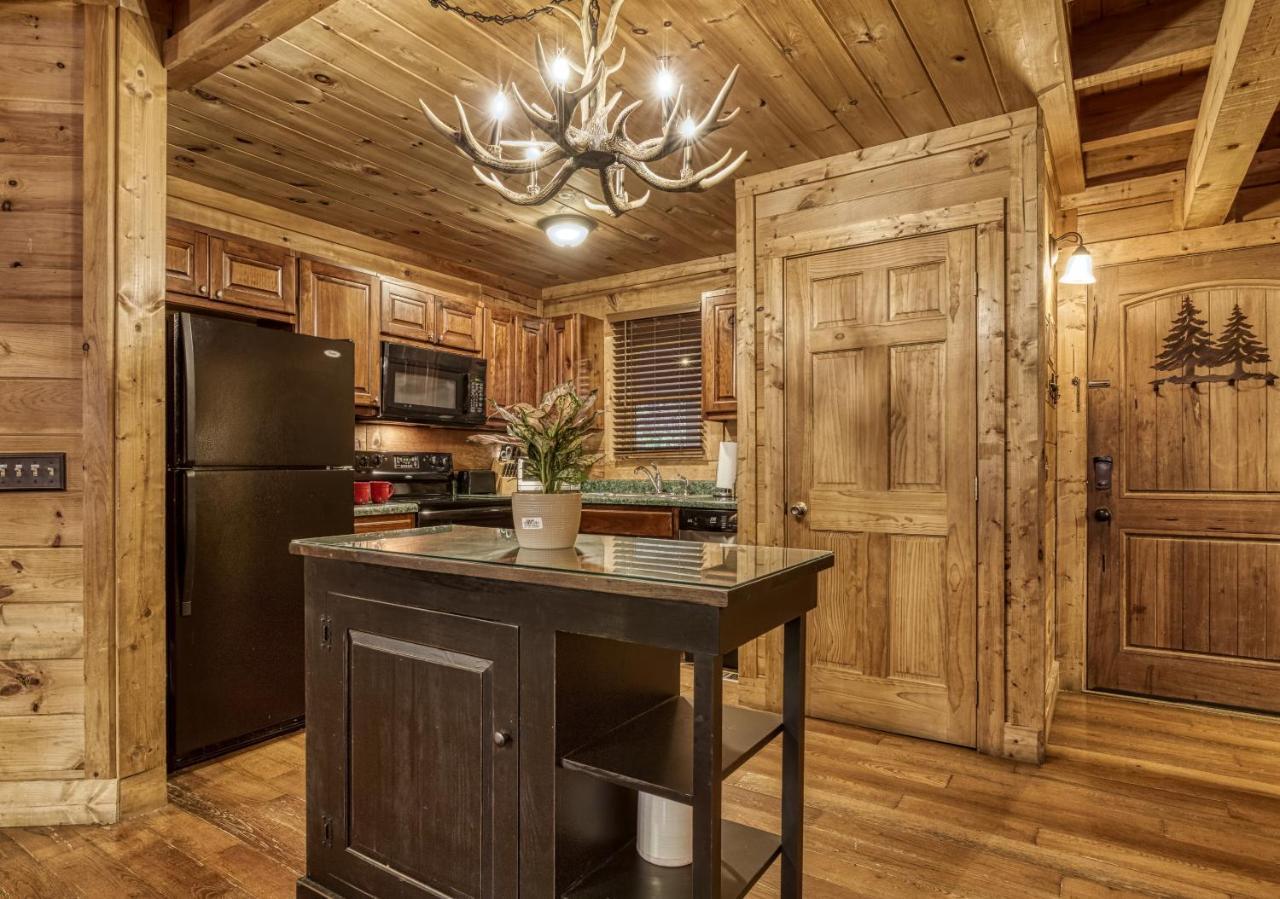 Bridgewood Cabin, Hot Tub, 1089 Of Free Attraction Tickets For Each Paid Day, Dollywood And More! Pigeon Forge Buitenkant foto