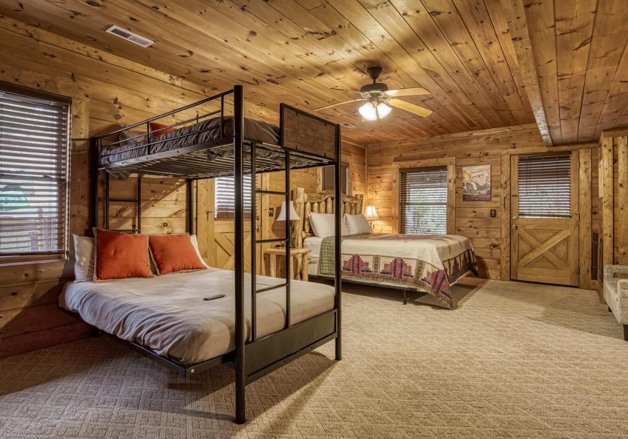 Bridgewood Cabin, Hot Tub, 1089 Of Free Attraction Tickets For Each Paid Day, Dollywood And More! Pigeon Forge Buitenkant foto