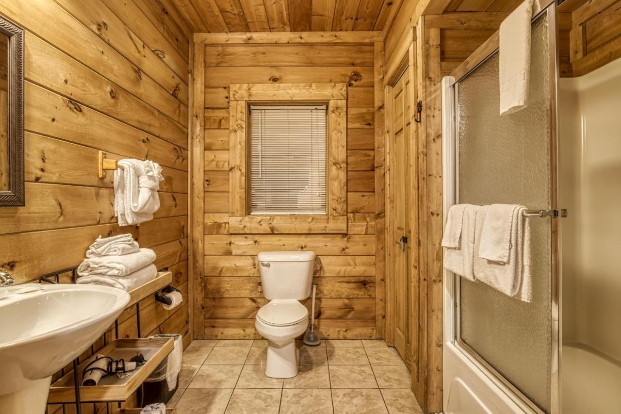 Bridgewood Cabin, Hot Tub, 1089 Of Free Attraction Tickets For Each Paid Day, Dollywood And More! Pigeon Forge Buitenkant foto