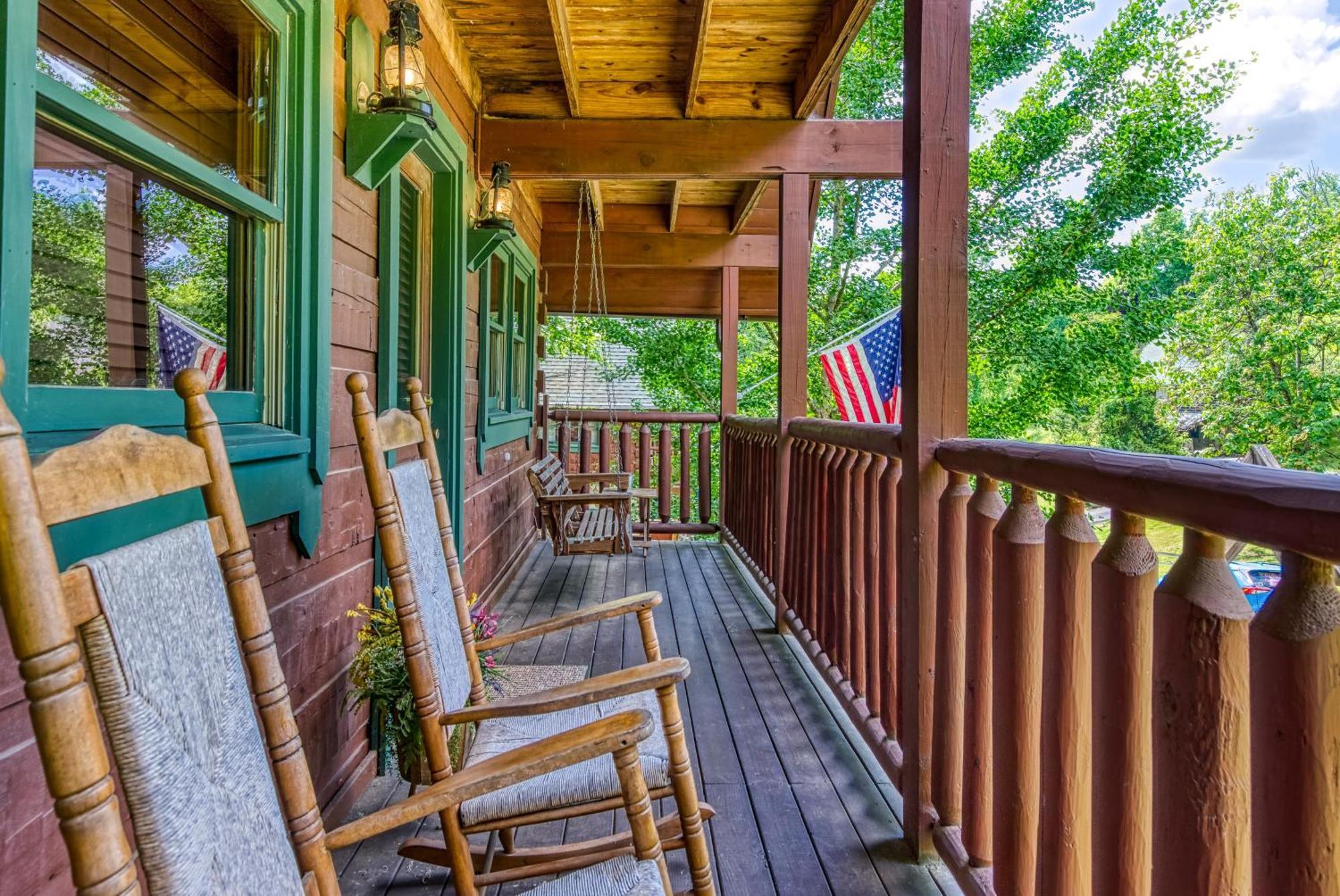 Bridgewood Cabin, Hot Tub, 1089 Of Free Attraction Tickets For Each Paid Day, Dollywood And More! Pigeon Forge Buitenkant foto