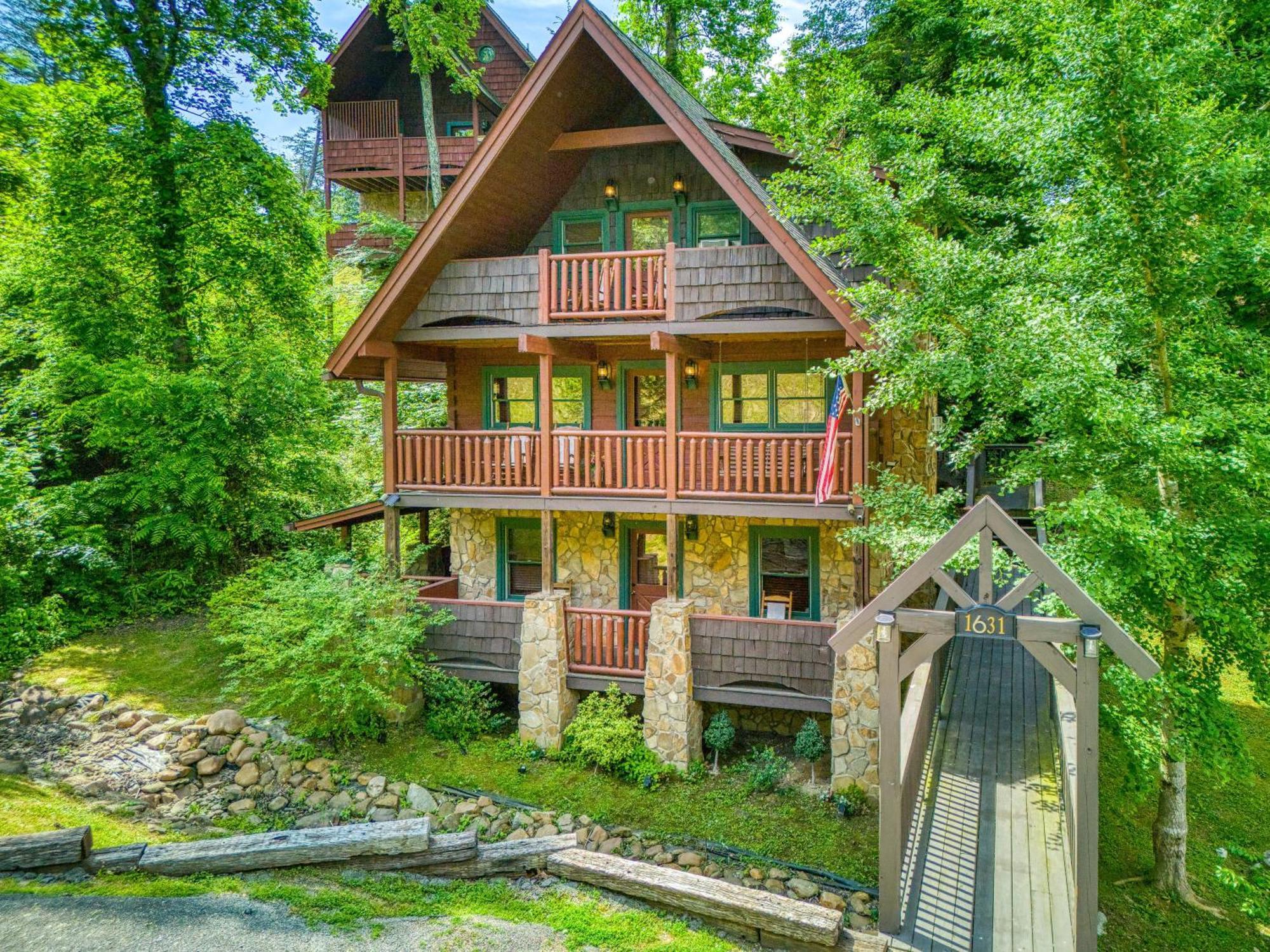 Bridgewood Cabin, Hot Tub, 1089 Of Free Attraction Tickets For Each Paid Day, Dollywood And More! Pigeon Forge Buitenkant foto